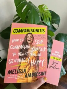 Read more about the article Comparisonitis – a book review & how it helped me save 2 hours of screen time!